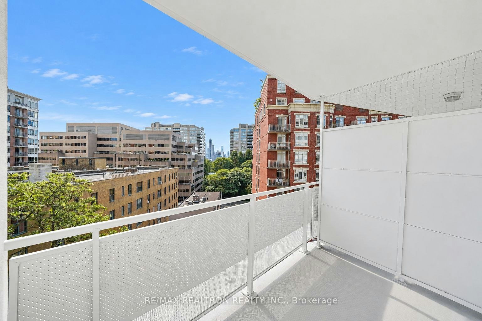 1104-9 Deer Park Crescent, Toronto, ON, M4V 2C4 - 17