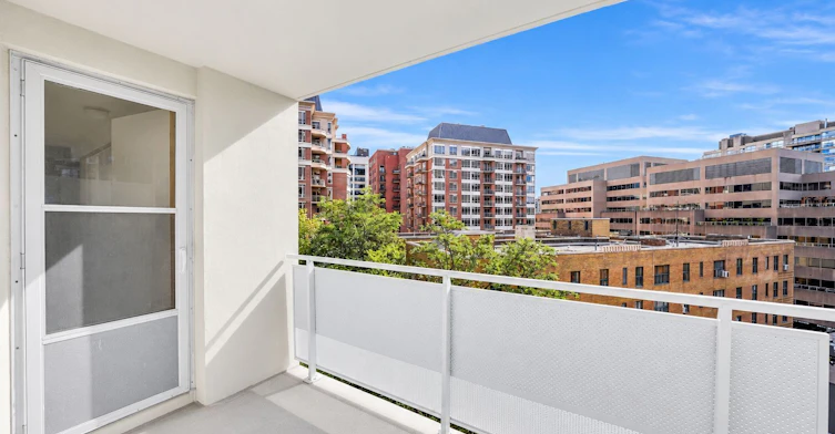 1104-9 Deer Park Crescent, Toronto, ON, M4V 2C4 - 18