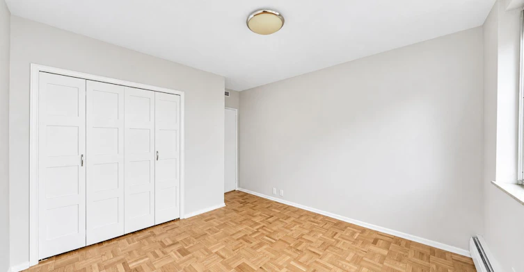 1104-9 Deer Park Crescent, Toronto, ON, M4V 2C4 - 11