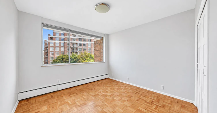 1104-9 Deer Park Crescent, Toronto, ON, M4V 2C4 - 10