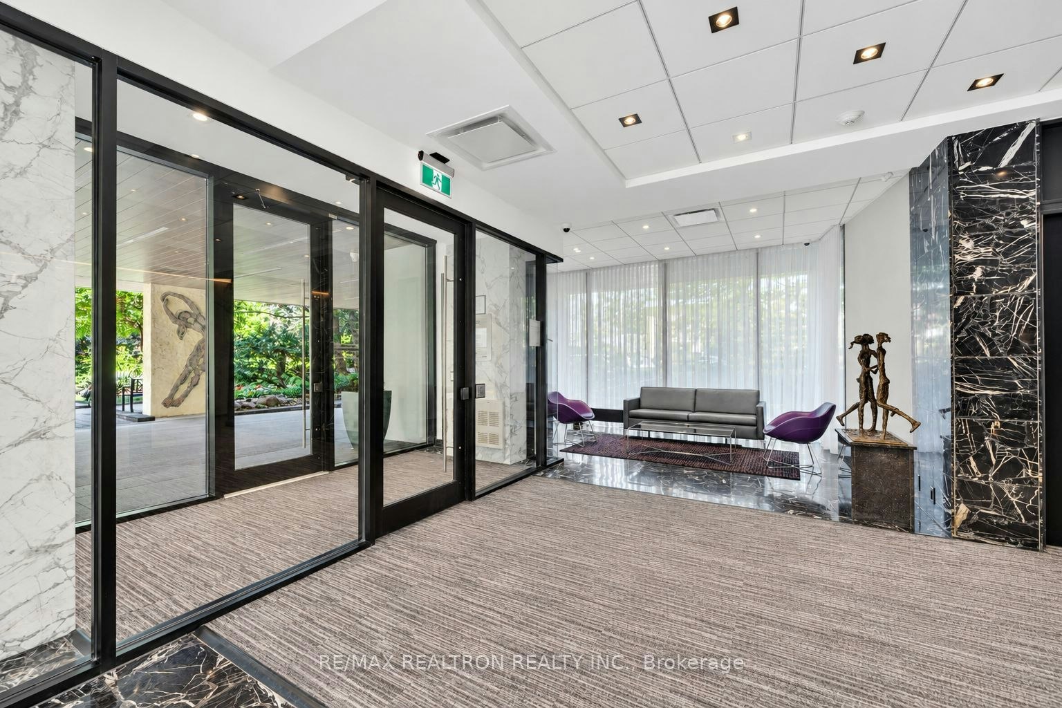 1104-9 Deer Park Crescent, Toronto, ON, M4V 2C4 - 19