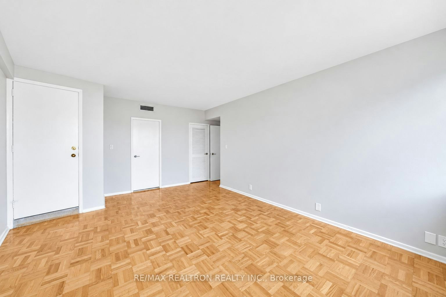 1104-9 Deer Park Crescent, Toronto, ON, M4V 2C4 - 14
