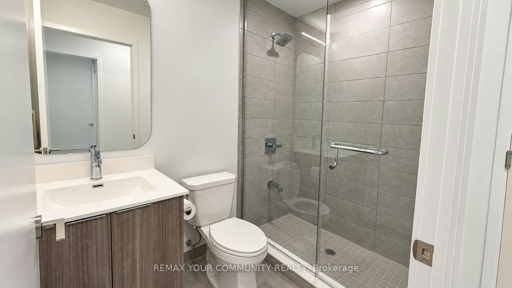 926-15 Richardson Street, Toronto, ON, M5A 0Y5 - 9