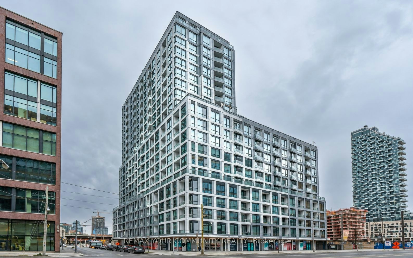 926-15 Richardson Street, Toronto, ON, M5A 0Y5