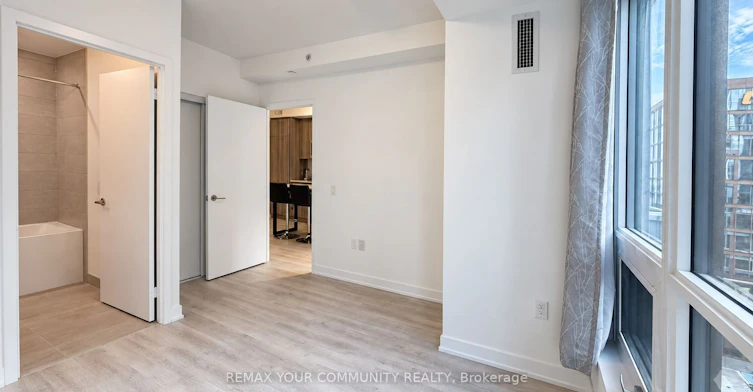 926-15 Richardson Street, Toronto, ON, M5A 0Y5 - 12