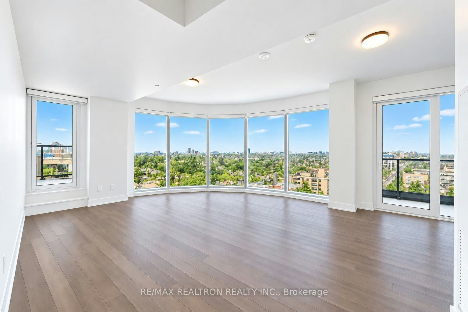 1205-2525 Bathurst Street, Toronto, ON, M6B 2Y9 - 2