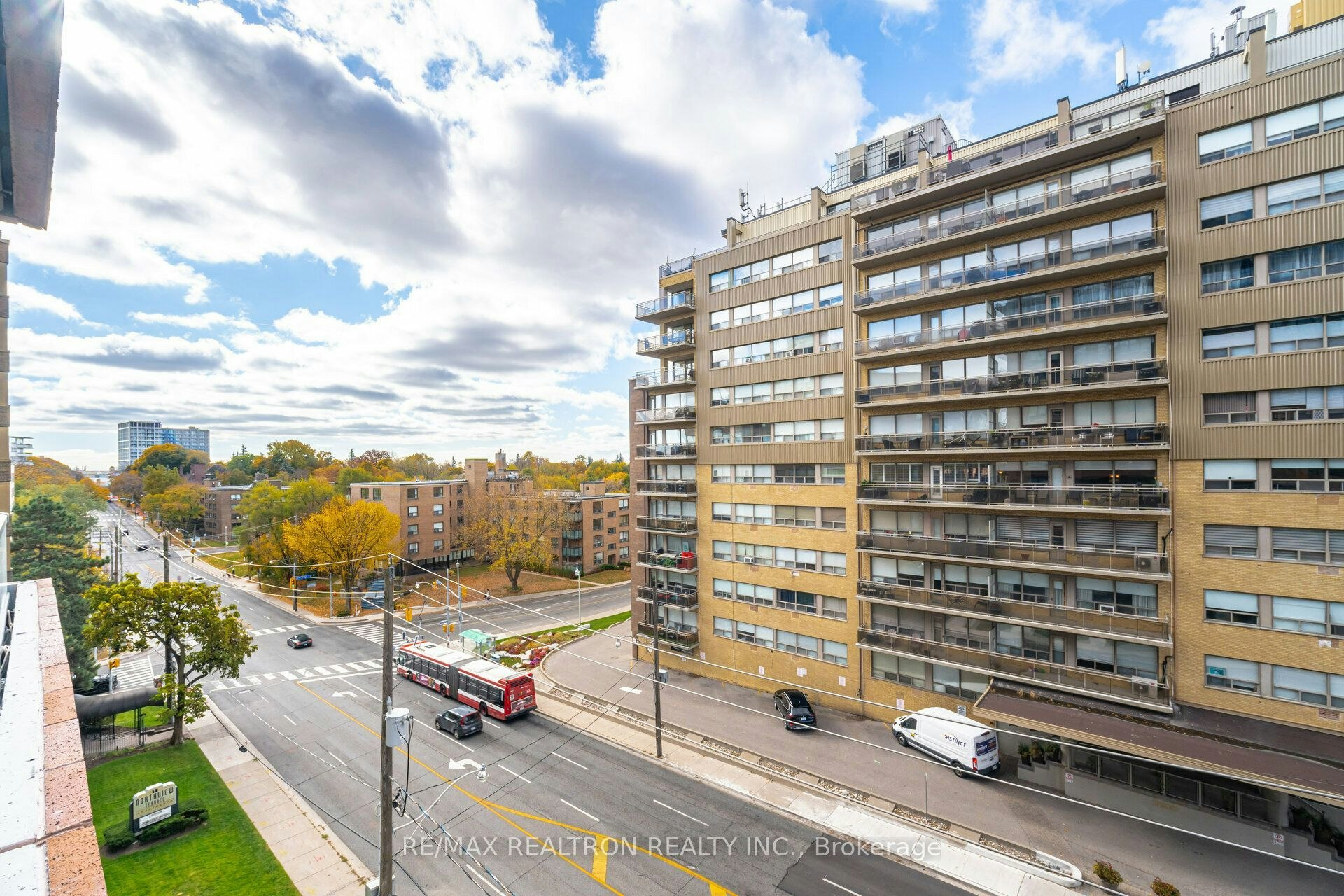 705-2525 Bathurst Street, Toronto, ON, M6B 2Y9 - 14