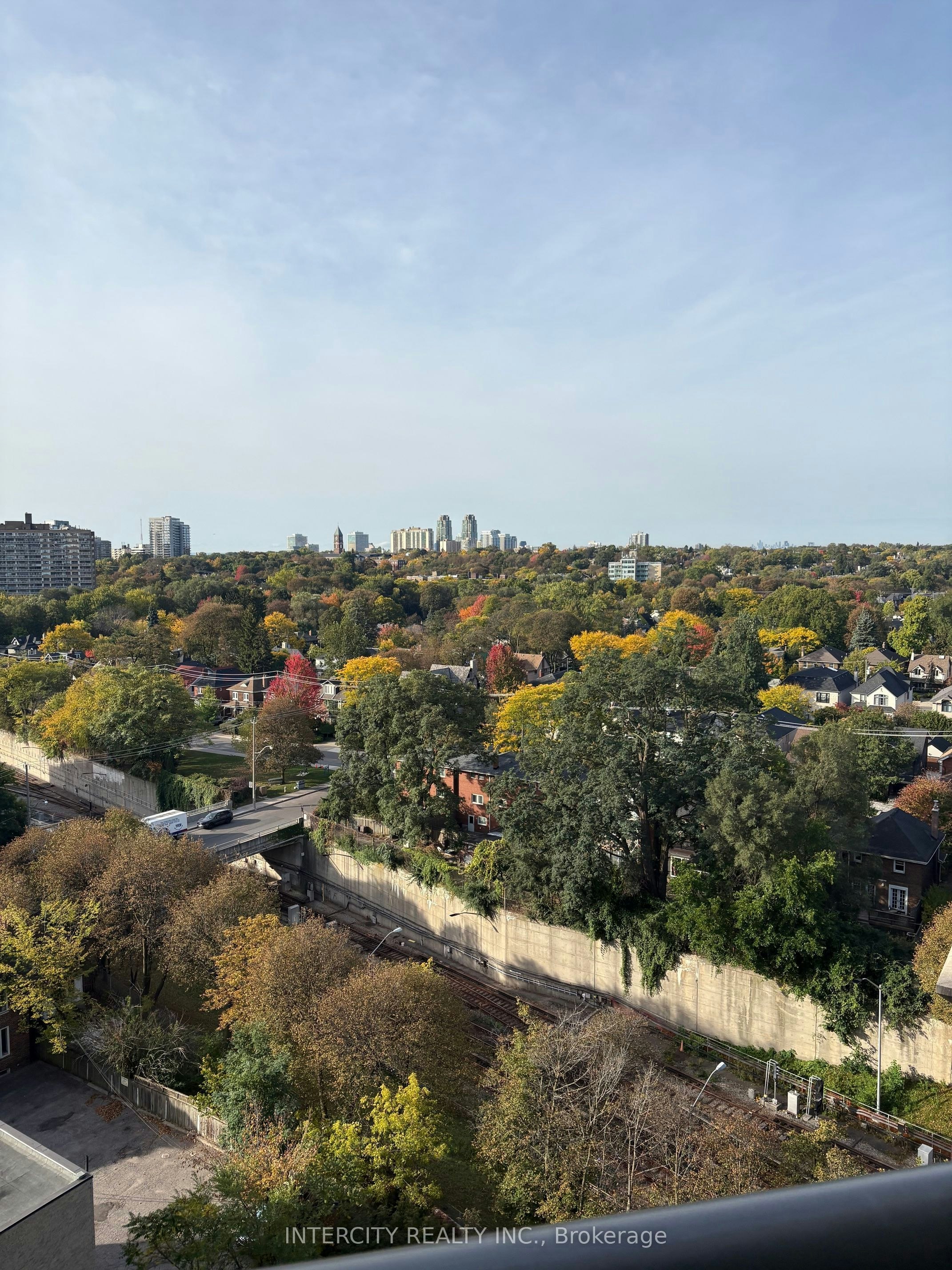 1018-23 Glebe Road W, Toronto, ON, M5P 0A1 - 11