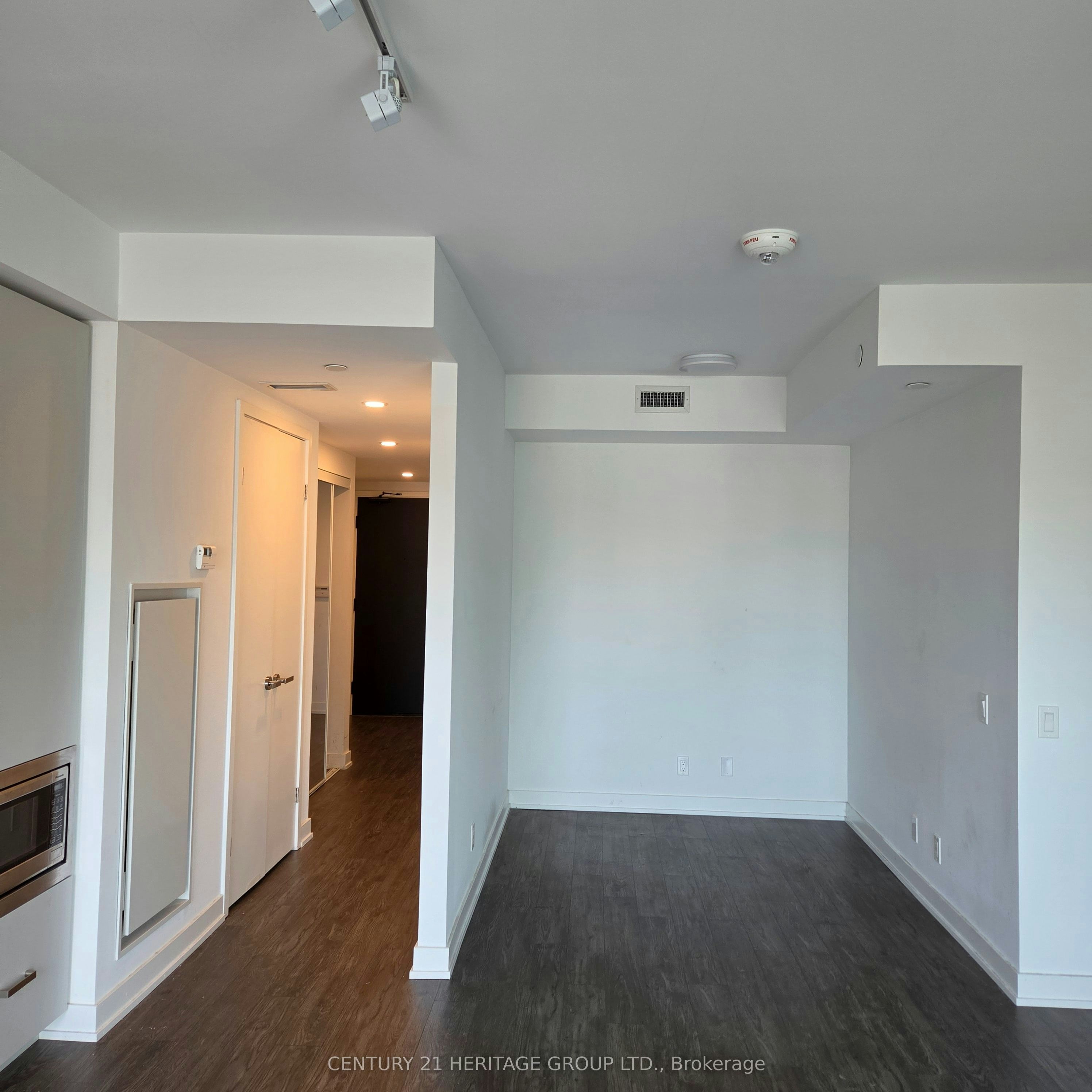 3801-88 Queen Street, Toronto, ON, M5C 0B6 - 8