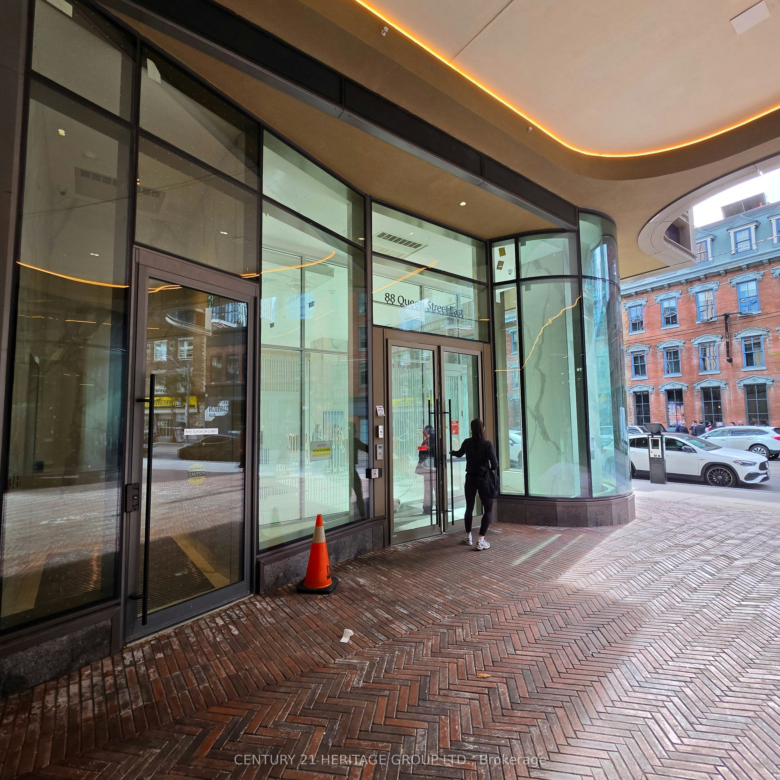 3801-88 Queen Street, Toronto, ON, M5C 0B6 - 23