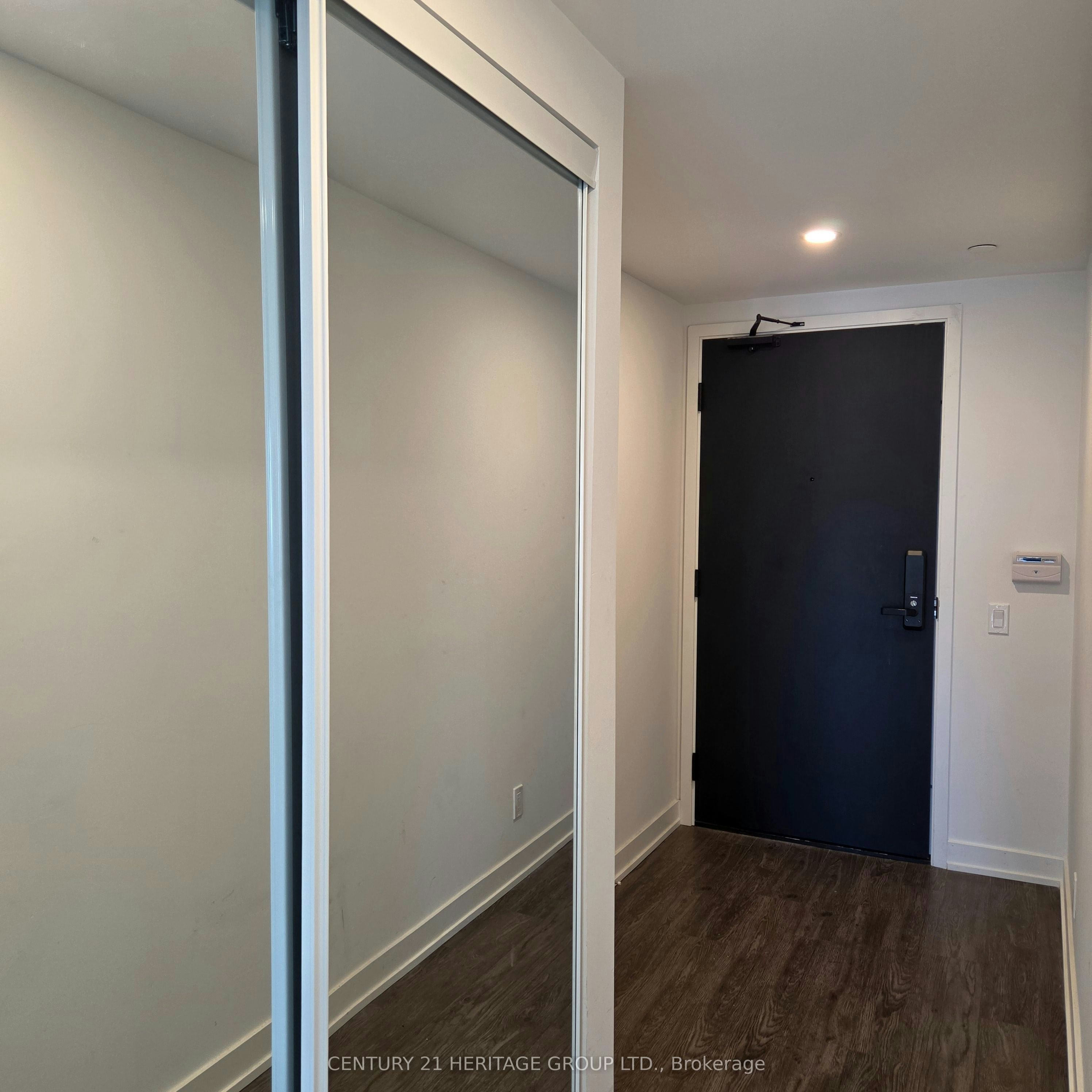 3801-88 Queen Street, Toronto, ON, M5C 0B6 - 6