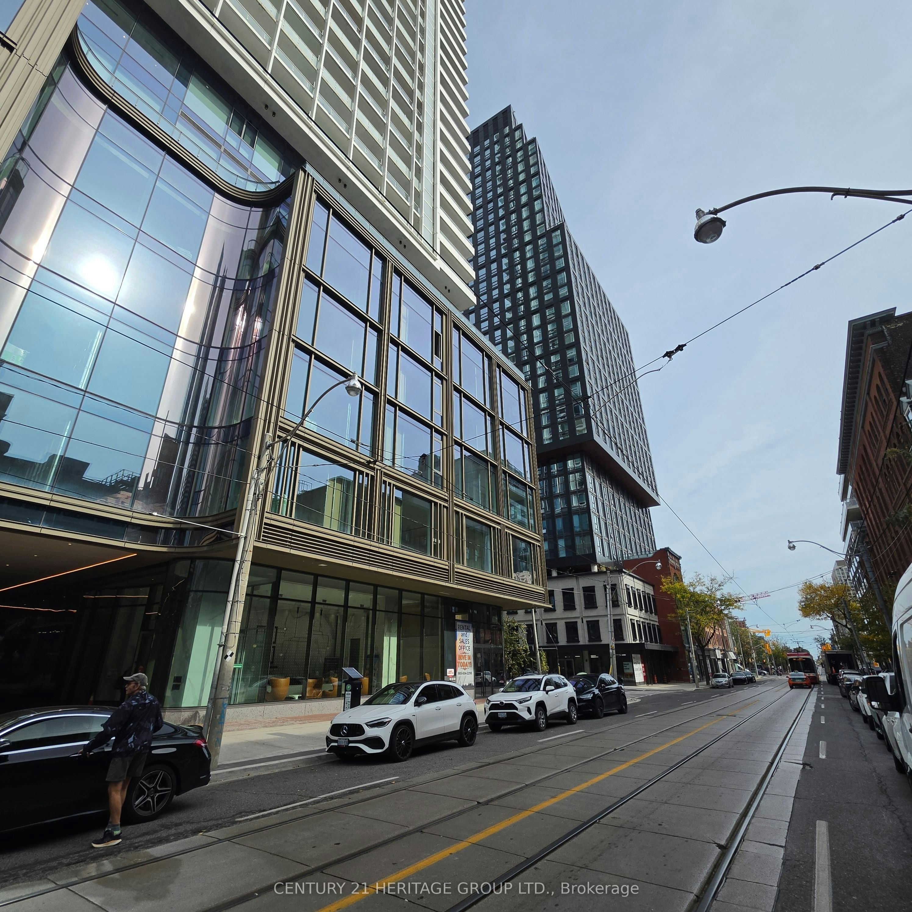 3801-88 Queen Street, Toronto, ON, M5C 0B6