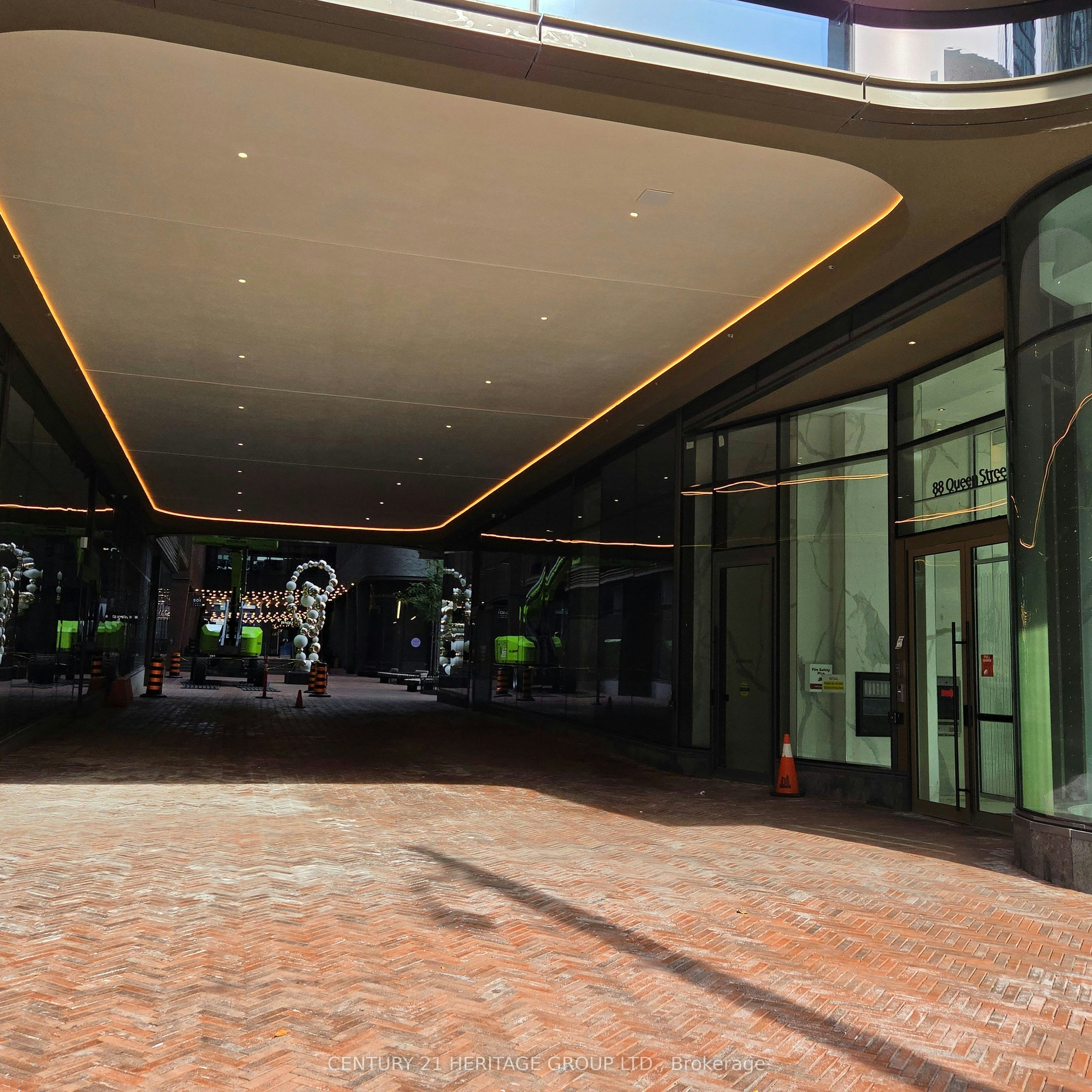 3801-88 Queen Street, Toronto, ON, M5C 0B6 - 28