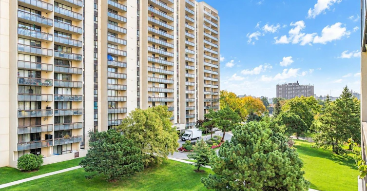 701-177 Linus Road, Toronto, ON, M2J 4S5 - 2