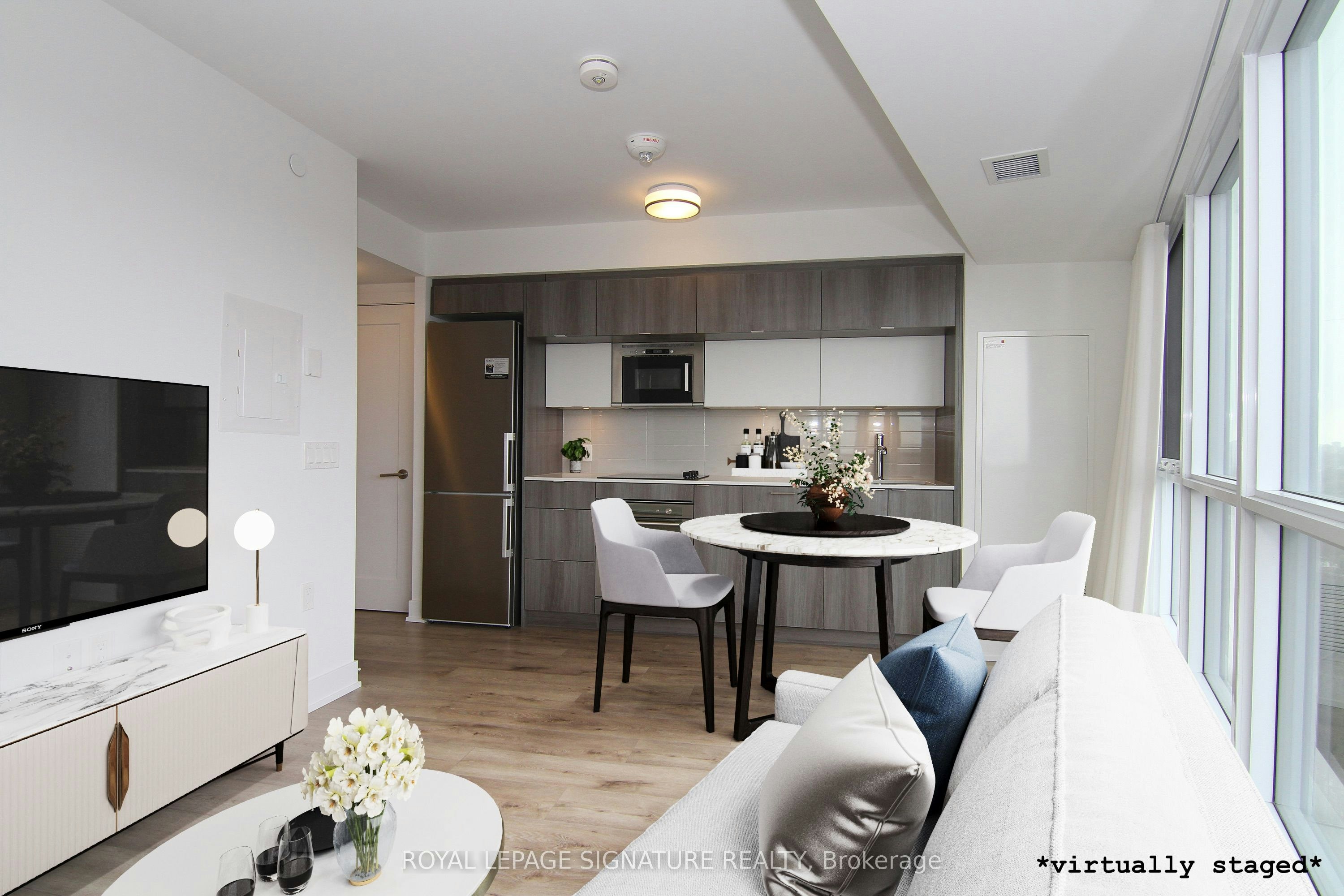 1916-585 Bloor Street E, Toronto, ON, M4W 0B3 - 2
