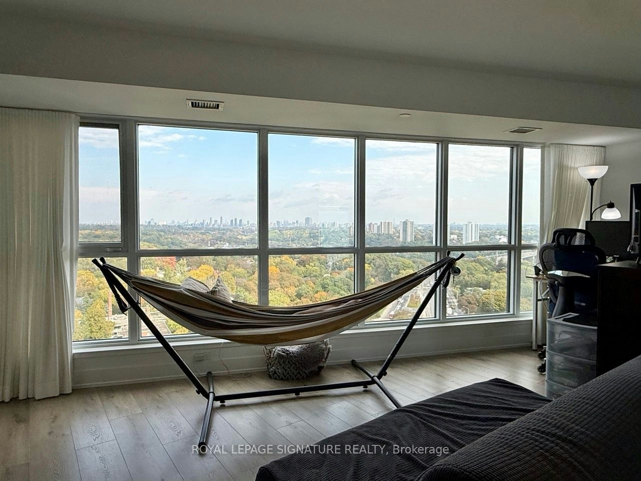 1916-585 Bloor Street E, Toronto, ON, M4W 0B3 - 5