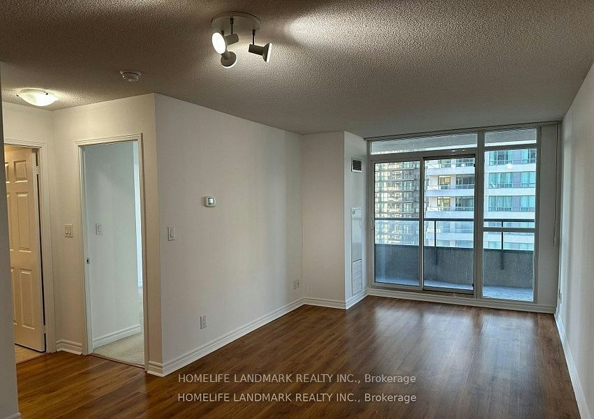 35 Hollywood Avenue, Toronto, ON, M2N 0A9 - 3