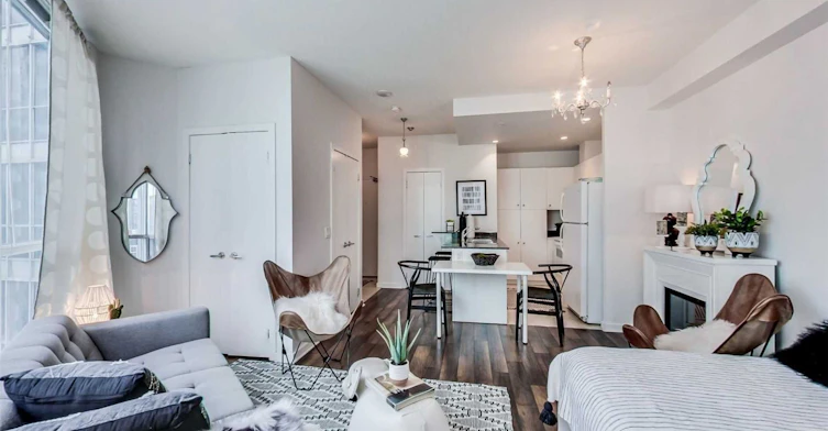 2501-208 Queens Quay, Toronto, ON, M5J 2Y5 - 9