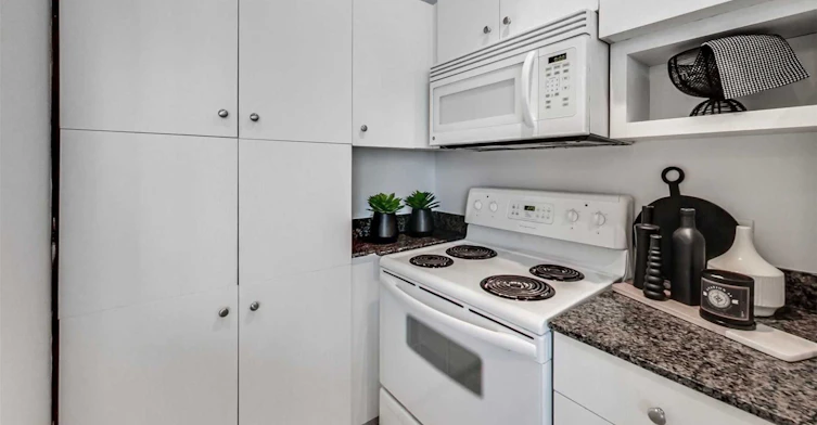 2501-208 Queens Quay, Toronto, ON, M5J 2Y5 - 6