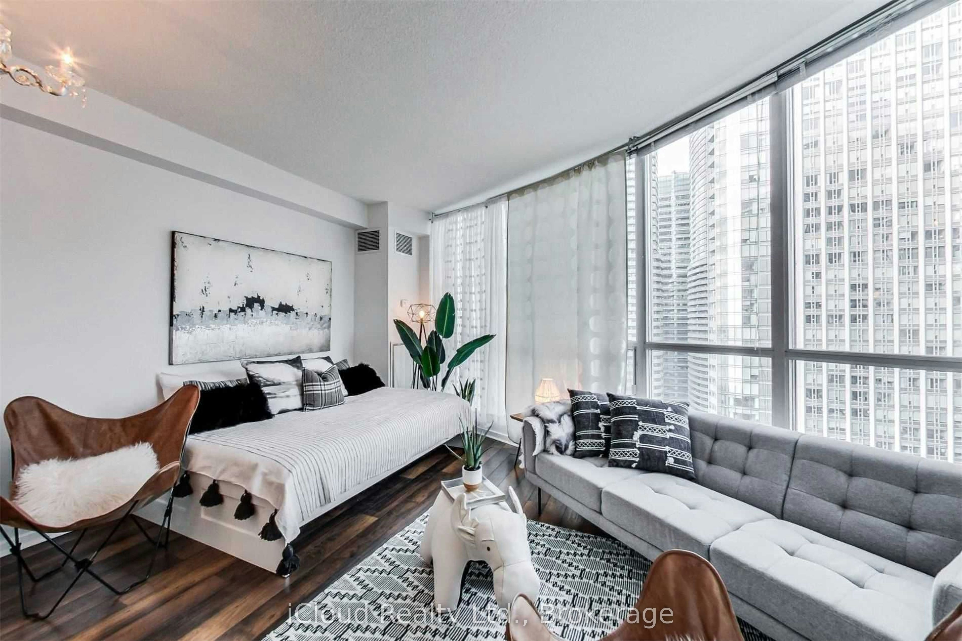 2501-208 Queens Quay, Toronto, ON, M5J 2Y5 - 8