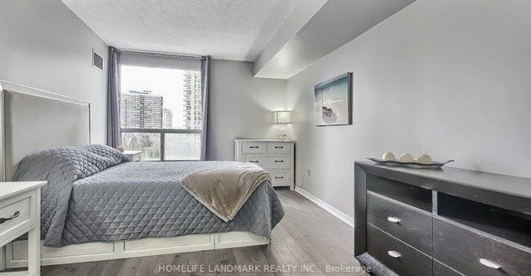 702-5 Concorde Place, Toronto, ON, M3C 3M8 - 5
