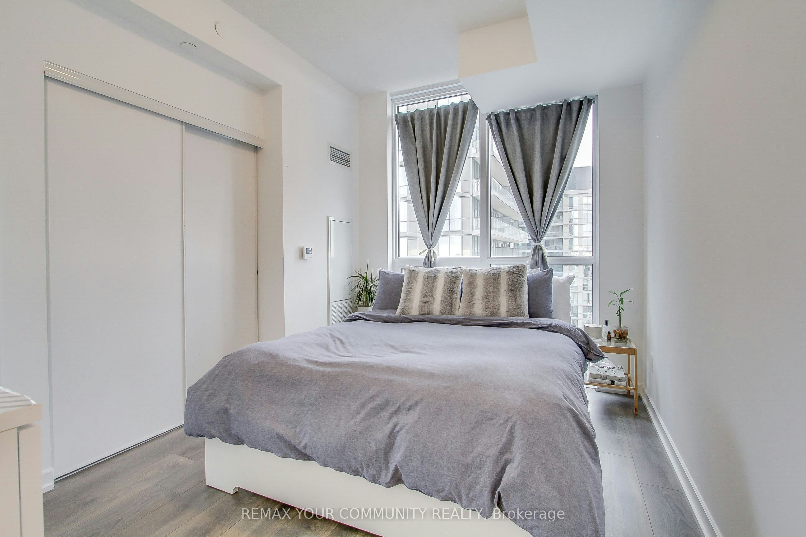 1902-32 Forest Manor Road, Toronto, ON, M2J 1M5 - 24