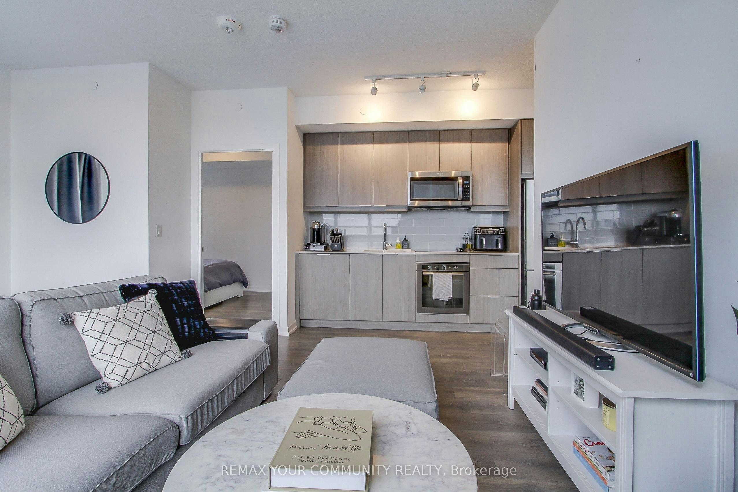 1902-32 Forest Manor Road, Toronto, ON, M2J 1M5 - 18