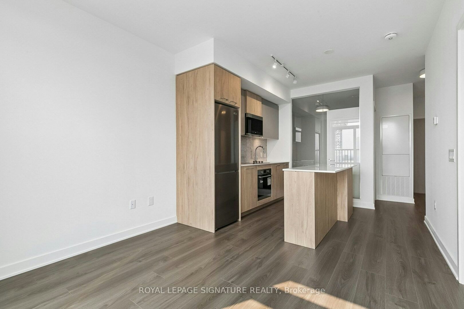 638-30 Dreamers Way, Toronto, ON, M5A 0Z1 - 2