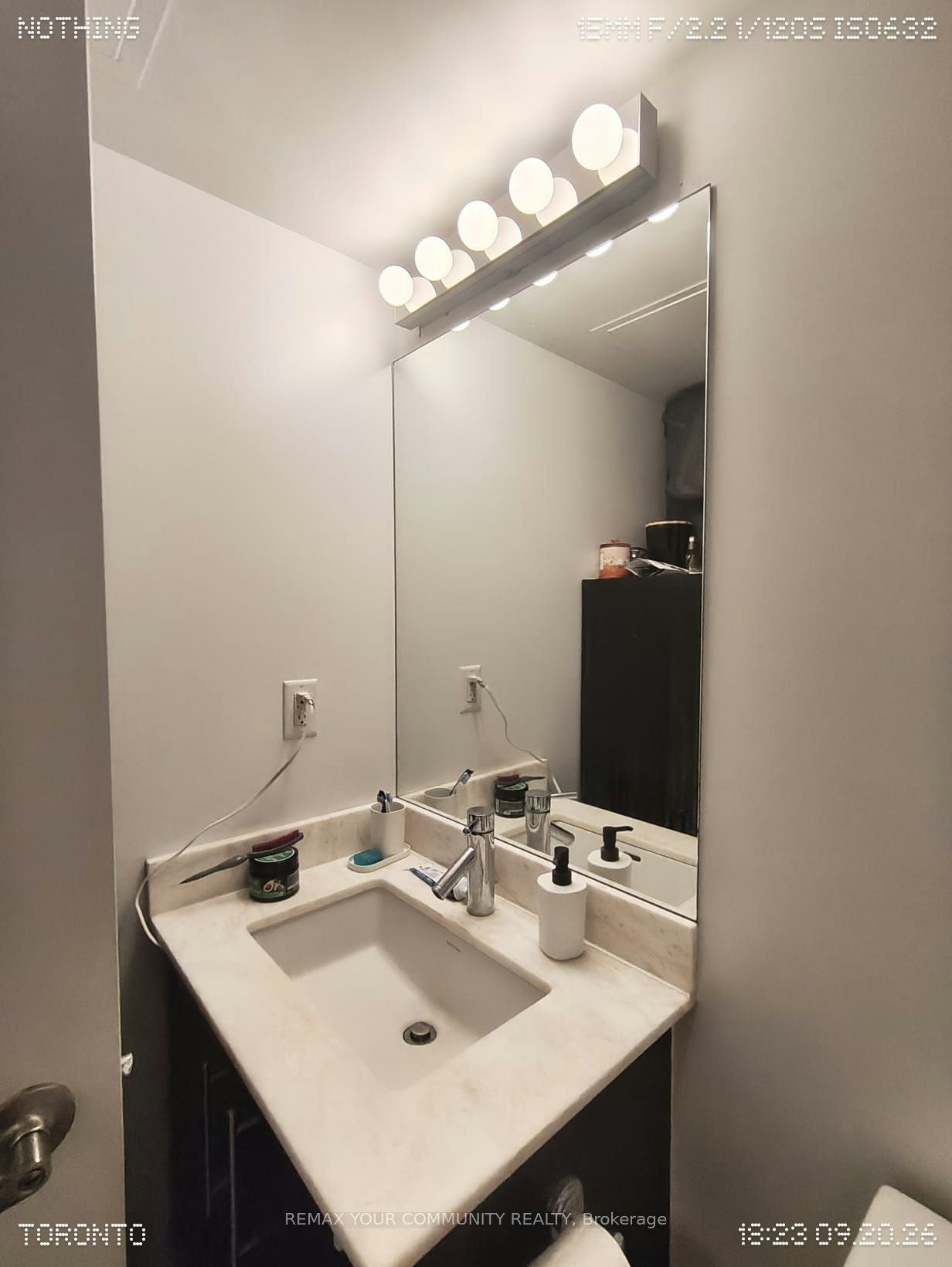 904-58 Orchard View Boulevard, Toronto, ON, M4R 1B9 - 8