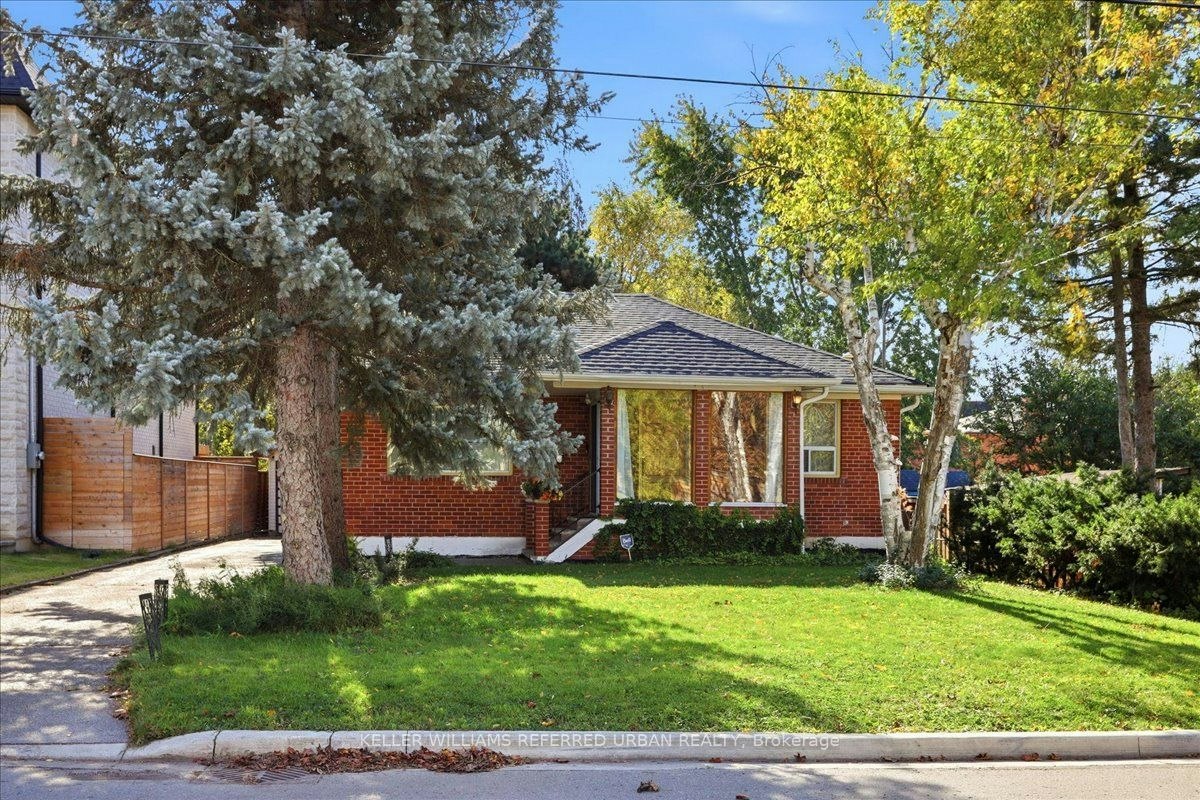 241 Churchill Avenue, Toronto, ON, M2R 1E2