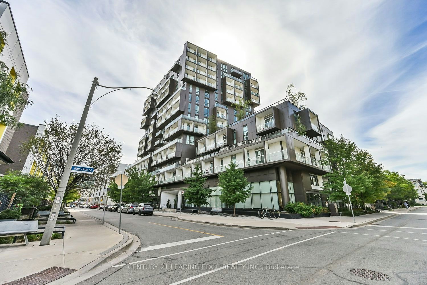 605-80 Vanauley Street, Toronto, ON, M5T 0C9