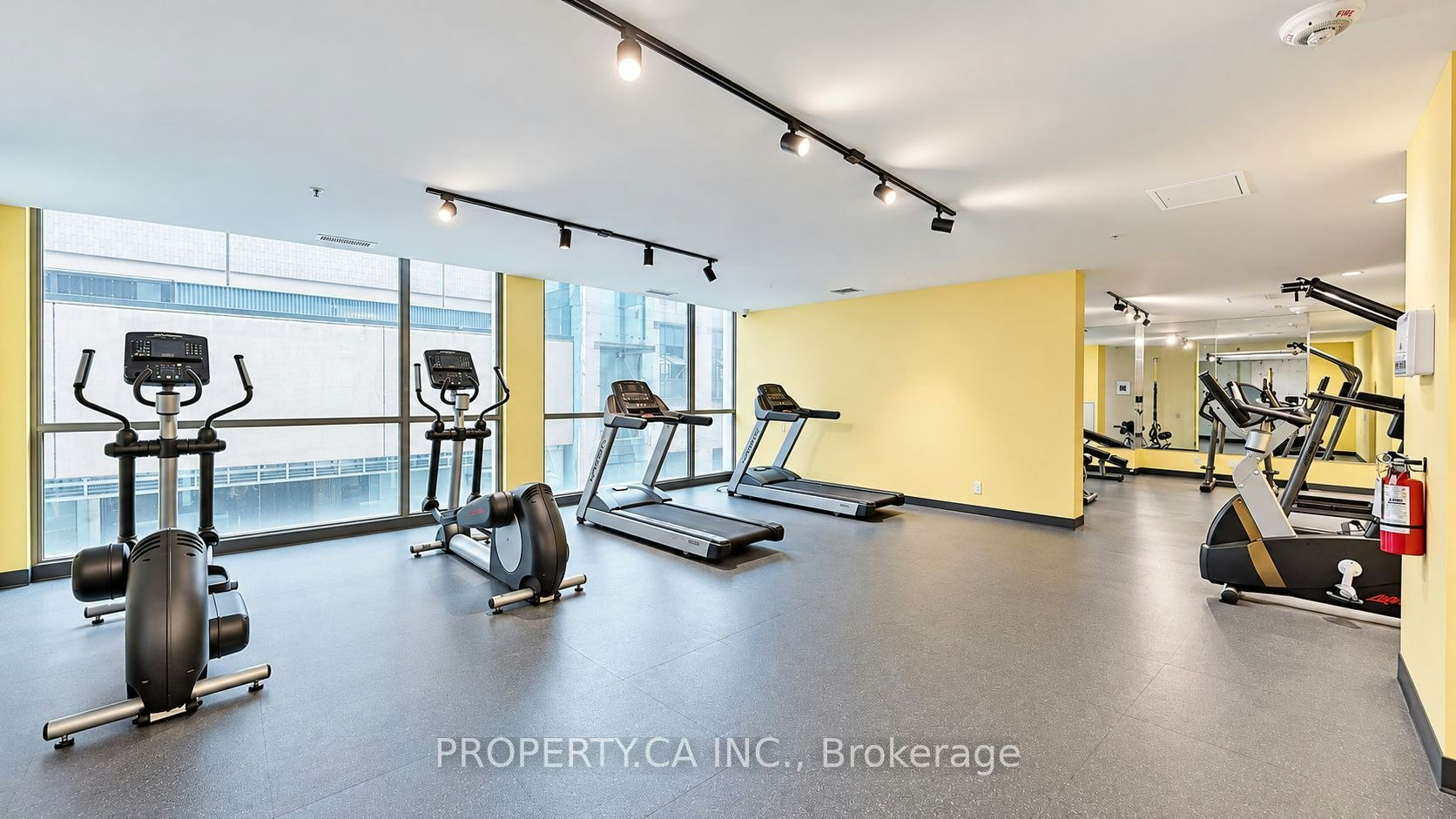 827-39 Brant Street, Toronto, ON, M5V 0M8 - 26