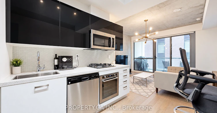 827-39 Brant Street, Toronto, ON, M5V 0M8 - 21
