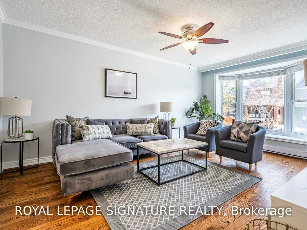 Main-14A Arlington Avenue, Toronto, ON, M6G 3K8