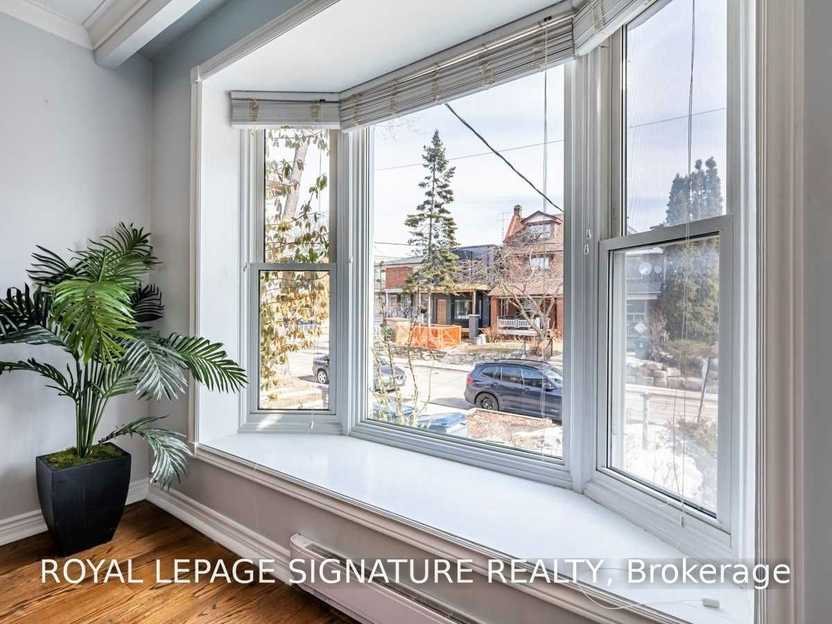 Main-14A Arlington Avenue, Toronto, ON, M6G 3K8 - 4