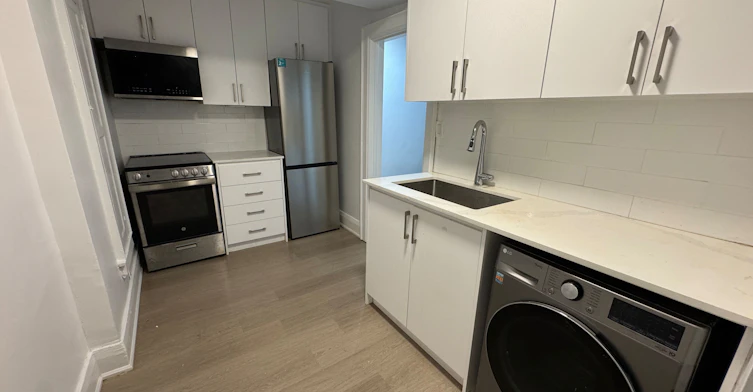 2-316 Lonsdale Road, Toronto, ON, M4V 1X4 - 2