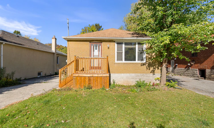 50 Connaught Avenue