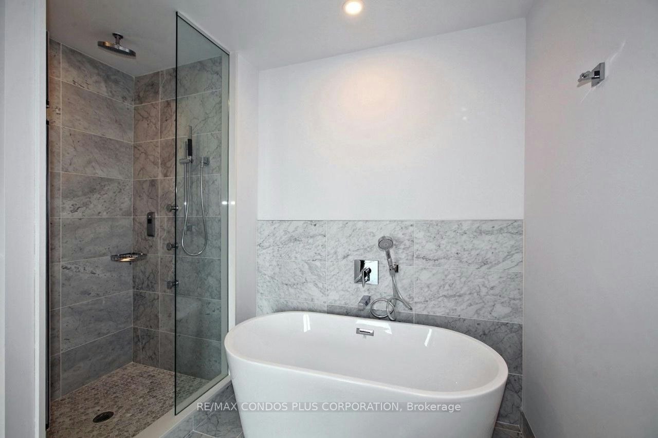 3811-488 University Avenue, Toronto, ON, M5G 0C1 - 9