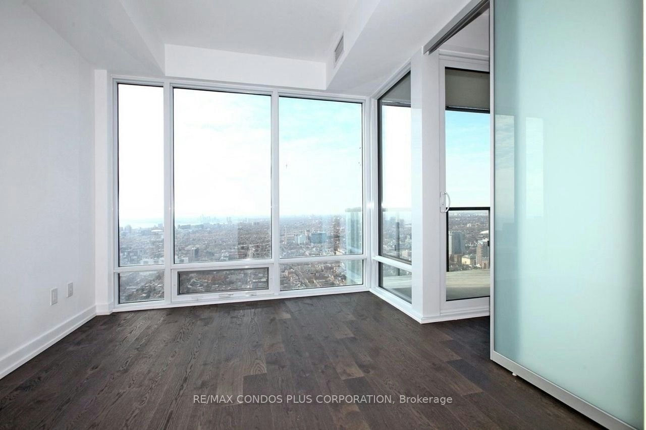 3811-488 University Avenue, Toronto, ON, M5G 0C1 - 6