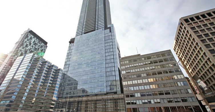 3811-488 University Avenue, Toronto, ON, M5G 0C1