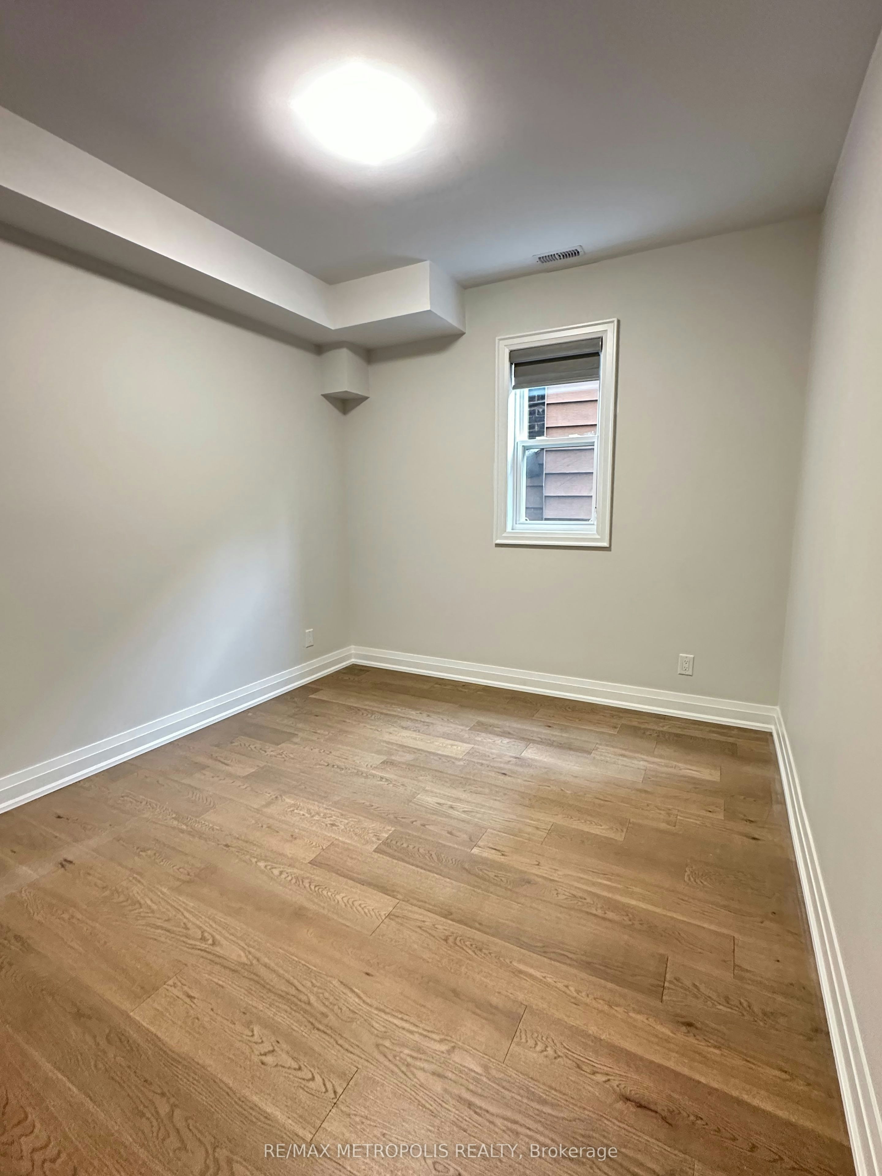 94 Saint Clarens Avenue, Toronto, ON, M6K 2S5 - 5