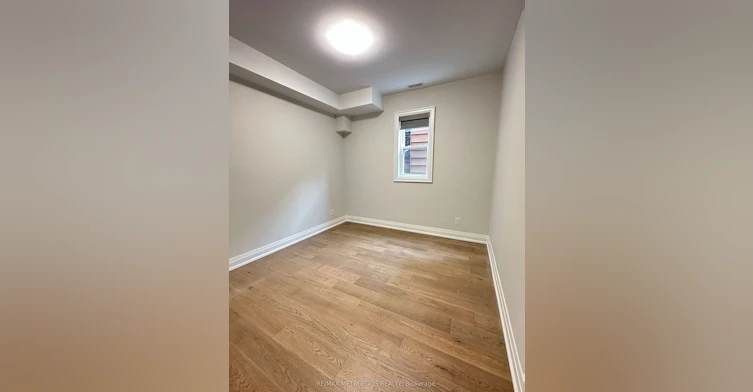 94 Saint Clarens Avenue, Toronto, ON, M6K 2S5 - 5