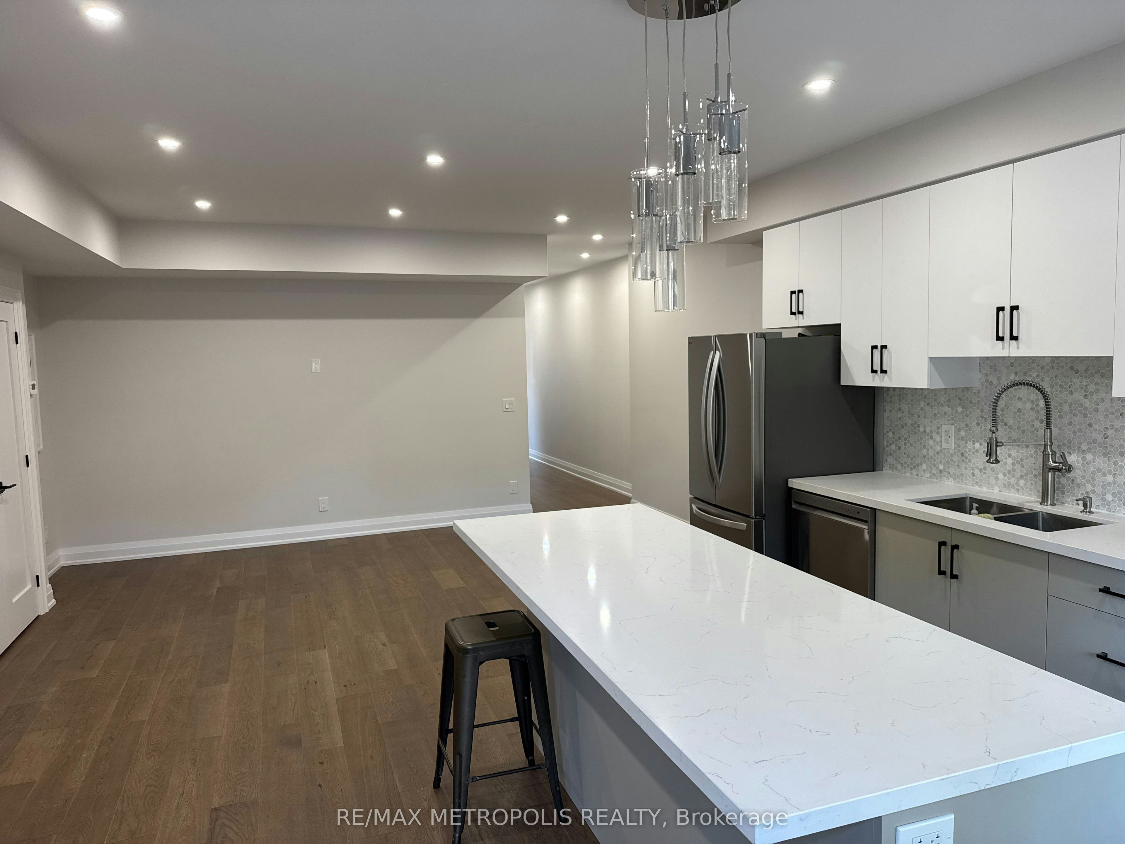 94 Saint Clarens Avenue, Toronto, ON, M6K 2S5 - 2