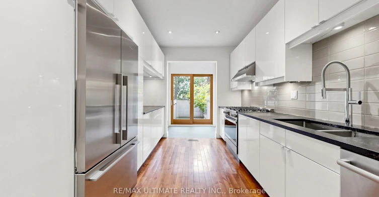 5 Collahie Street, Toronto, ON, M6J 1T6 - 2