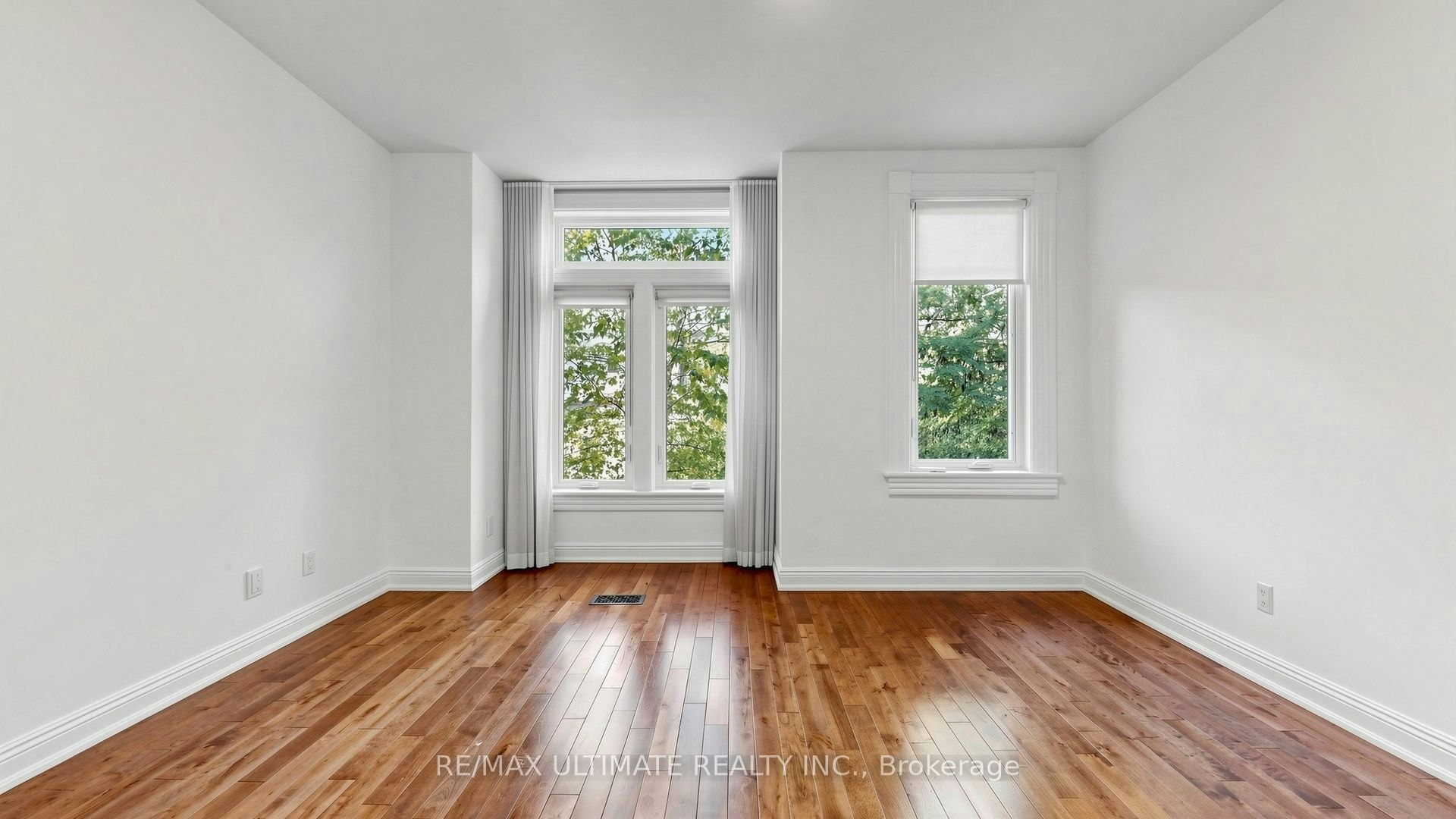 5 Collahie Street, Toronto, ON, M6J 1T6 - 24