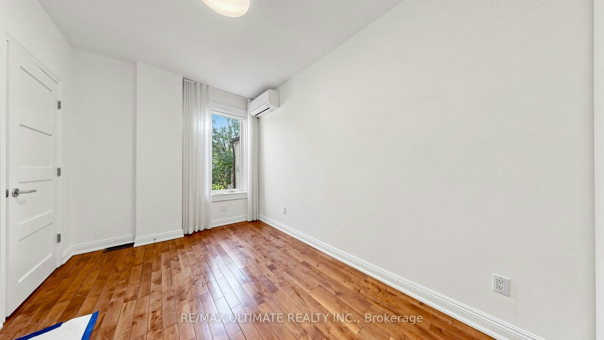5 Collahie Street, Toronto, ON, M6J 1T6 - 28