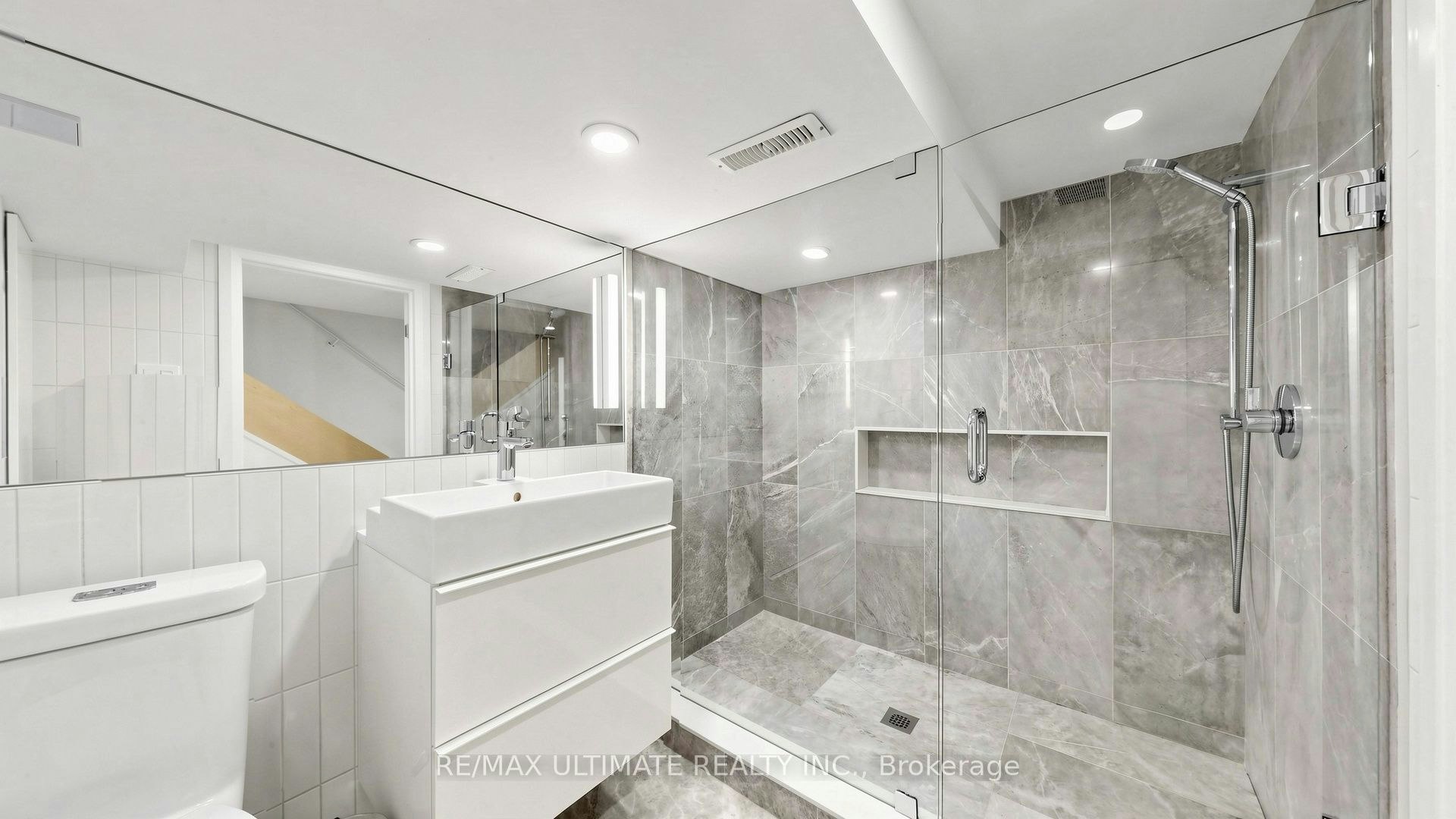 5 Collahie Street, Toronto, ON, M6J 1T6 - 37