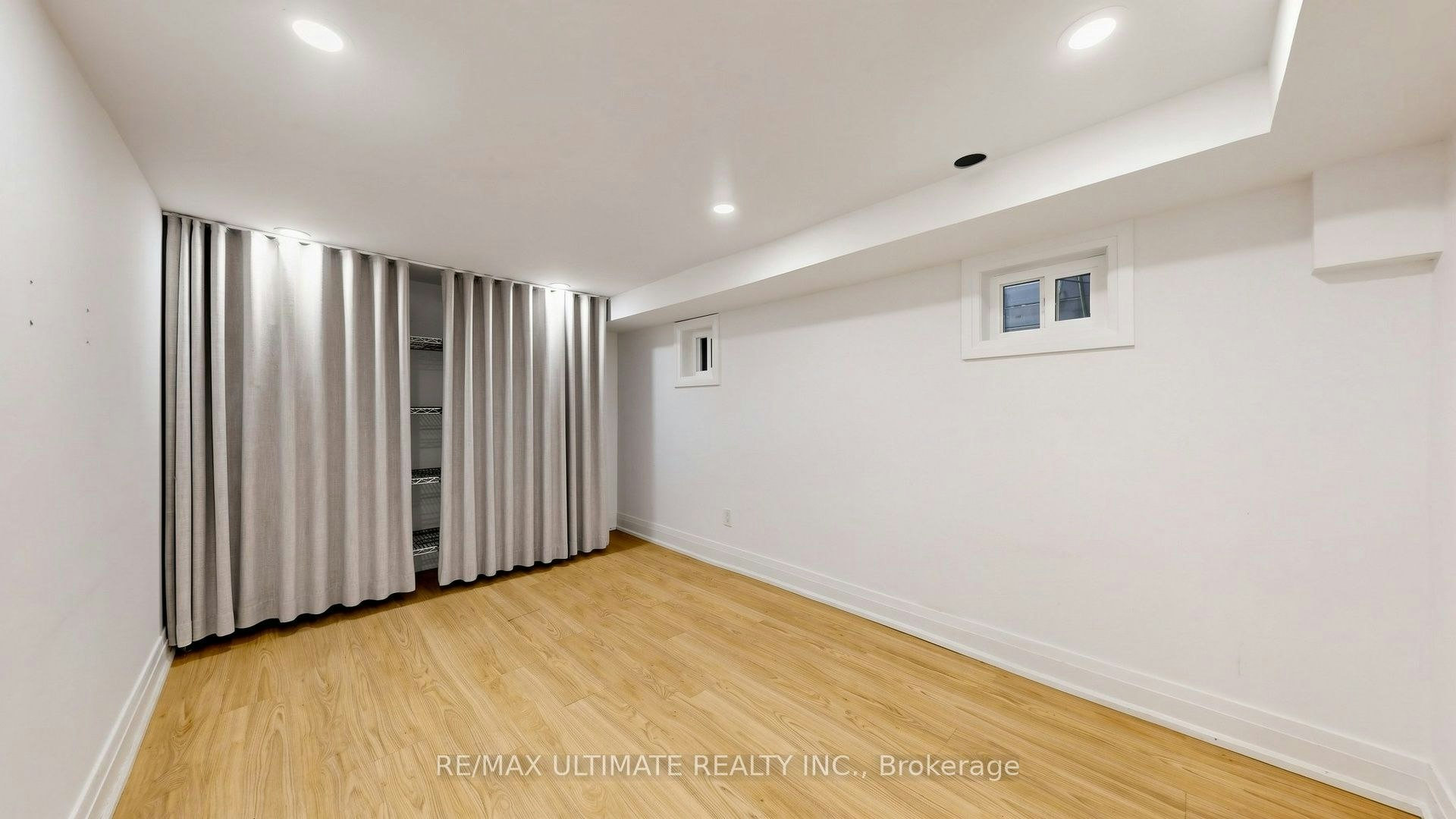 5 Collahie Street, Toronto, ON, M6J 1T6 - 33