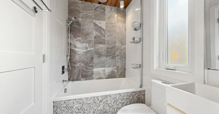 5 Collahie Street, Toronto, ON, M6J 1T6 - 30