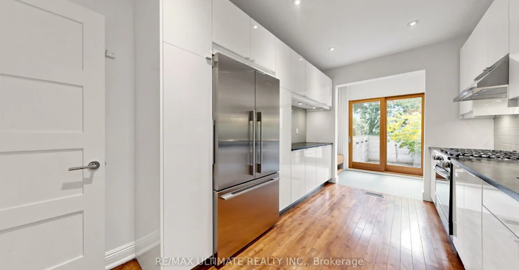 5 Collahie Street, Toronto, ON, M6J 1T6 - 5